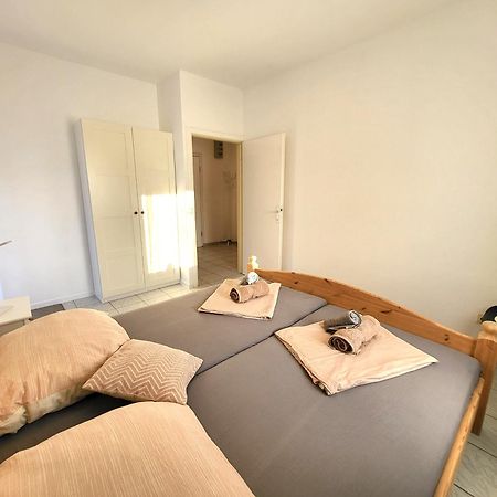 Apartments Pitve Jelsa  Eksteriør bilde