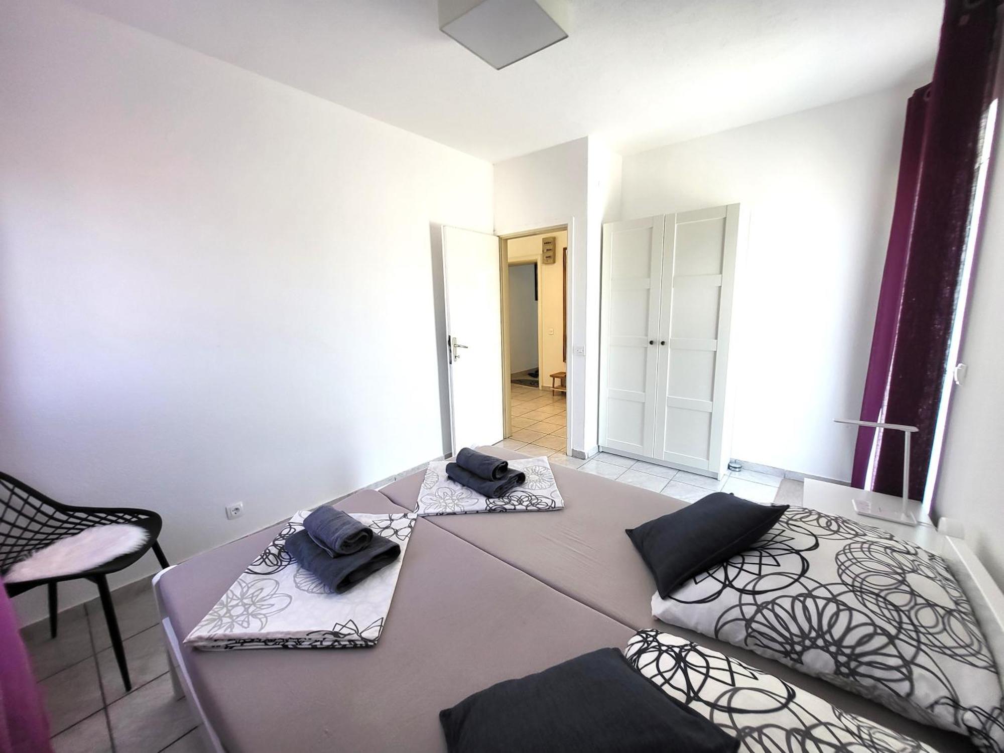 Apartments Pitve Jelsa  Eksteriør bilde