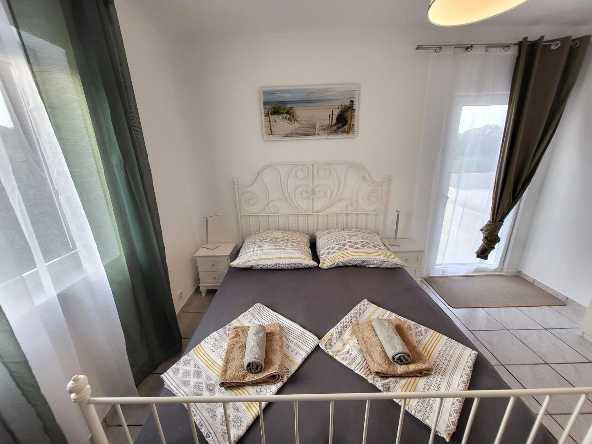 Apartments Pitve Jelsa  Eksteriør bilde