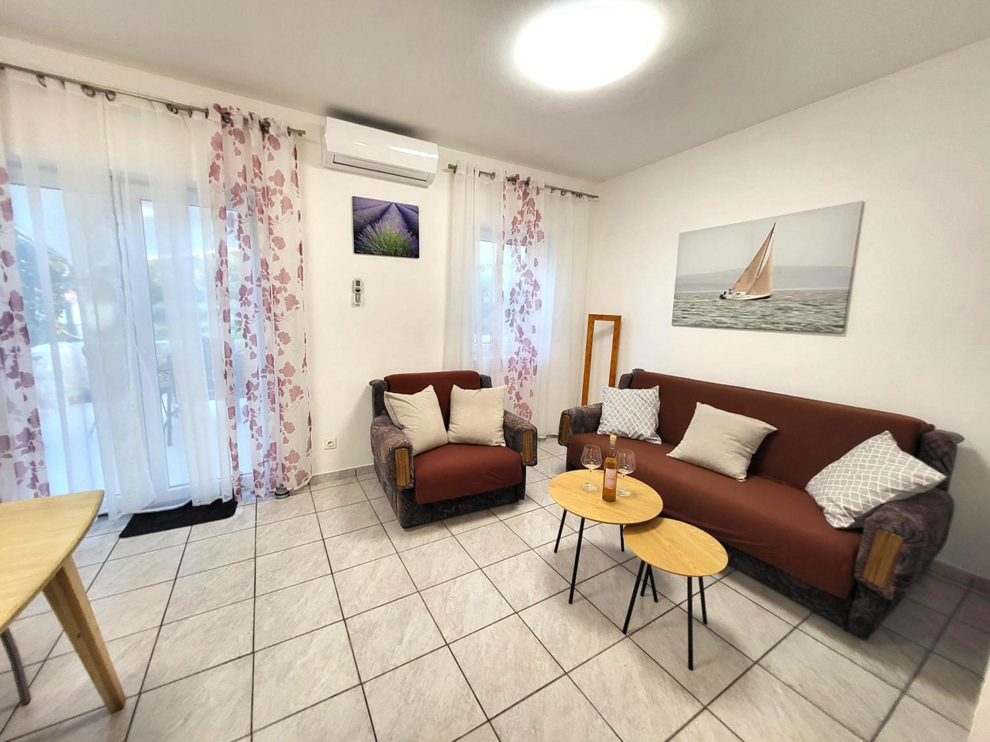 Apartments Pitve Jelsa  Eksteriør bilde